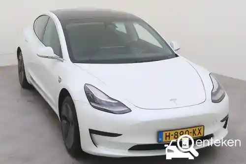 Tesla Model 3 Standard Range Plus 2020