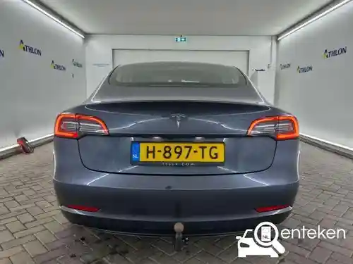 Tesla Model 3 Standard Range Plus 2020