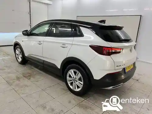Opel Grandland X 1.2 DI Turbo 2020