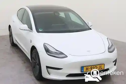 Tesla Model 3 Standard Range Plus 2020