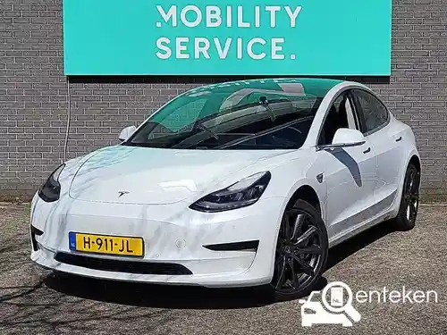 Tesla Model 3 Standard Range Plus 2020