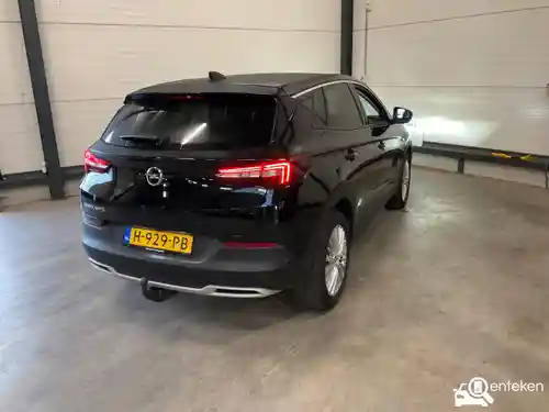 Opel Grandland X 1.2 DI Turbo 2020