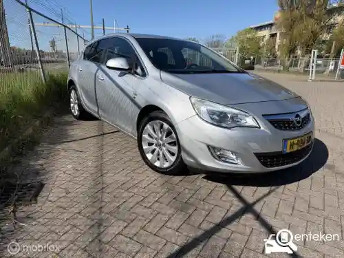 Opel Astra 1.4 Turbo 2012