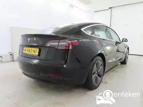 Tesla Model 3 Standard Range Plus 2020