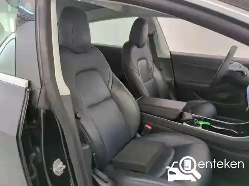 Tesla Model 3 Standard Range Plus 2020