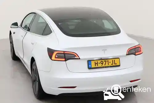 Tesla Model 3 Standard Range Plus 2020