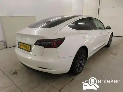 Tesla Model 3 Standard Range Plus 2020
