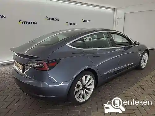 Tesla Model 3 Standard Range Plus 2020