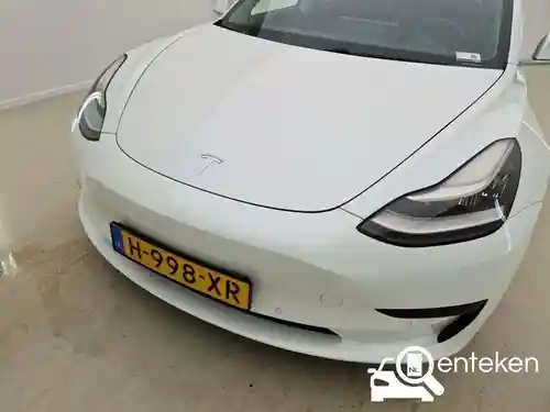 Tesla Model 3 Standard Range Plus 2020