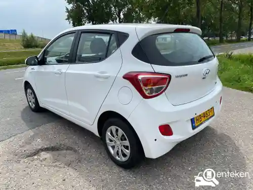 Hyundai i10 1.0 blue 2015