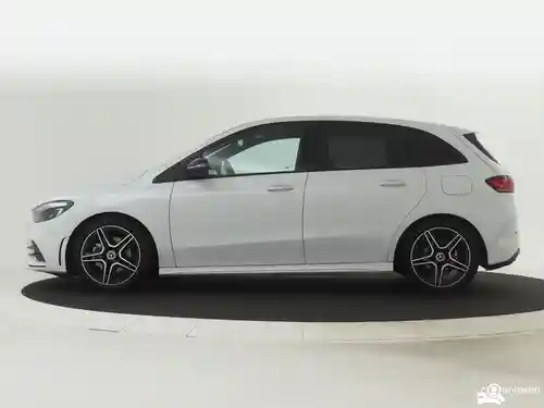 Mercedes-Benz B 180 2025