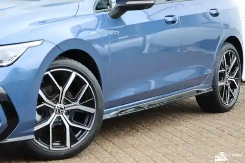 VW Golf Variant 1.5 eTSI 2025