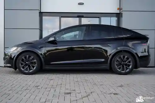Tesla Model X Maximum Range 2025