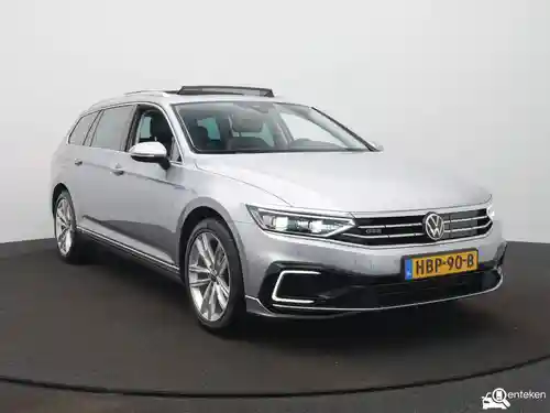 VW Passat Variant GTE 2021