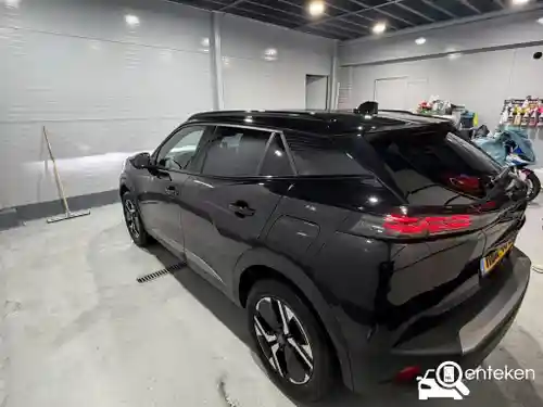 Peugeot 2008 1.2 PureTech 130 2023