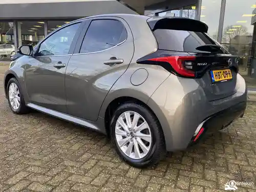 Mazda 2 Hybrid 2022