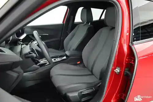 Peugeot 2008 1.2 PureTech 130 2024