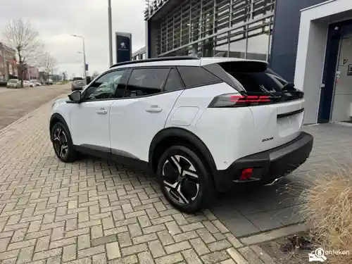 Peugeot 2008 1.2 PureTech 130 2024