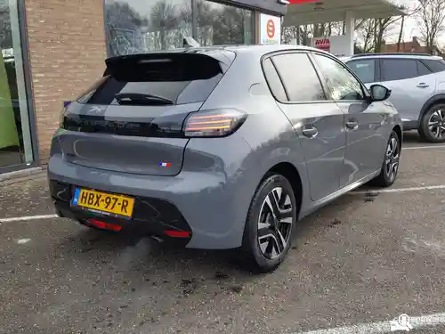 Peugeot 208 1.2 PureTech 100 2024