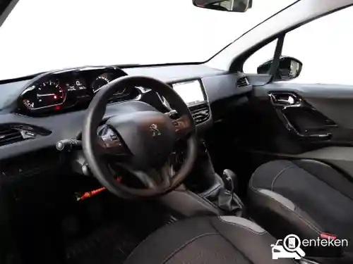 Peugeot 208 1.2 PureTech 82 2015