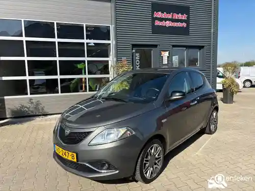 Lancia Ypsilon 0.9 TwinAir Turbo 8v p 2015