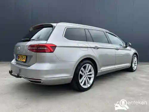 VW Passat Variant GTE 2015