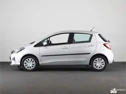 Toyota Yaris 1.33 2015