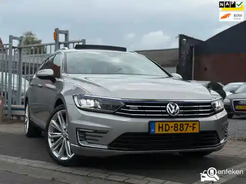 VW Passat Variant GTE 2015