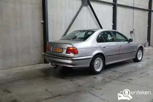 BMW 523i 1998