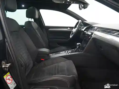 VW Passat Variant GTE 2020