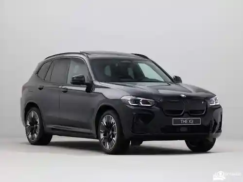 BMW iX3 2025