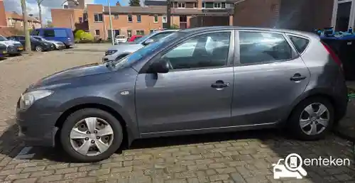 Hyundai i30 1.4 blue 2011