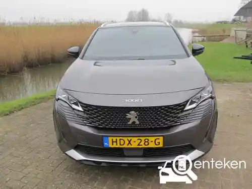 Peugeot 3008 1.2 PureTech 130 2021