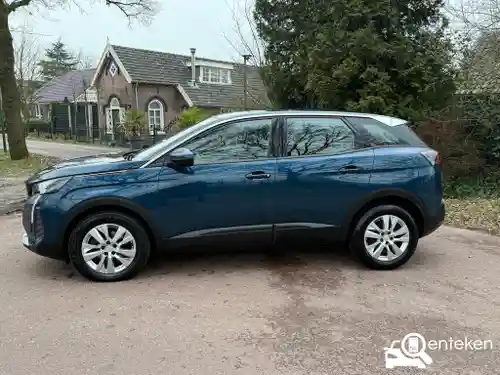 Peugeot 3008 1.2 PureTech 130 2021