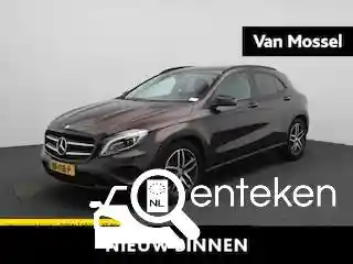 Mercedes-Benz GLA 180 2015