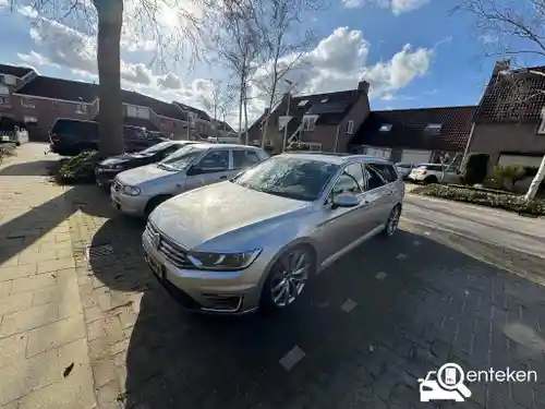 VW Passat Variant GTE 2015