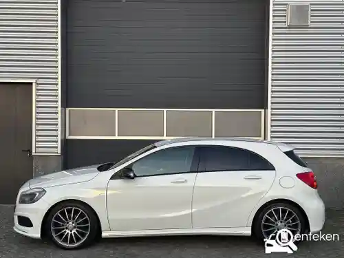 Mercedes-Benz A 180 2014