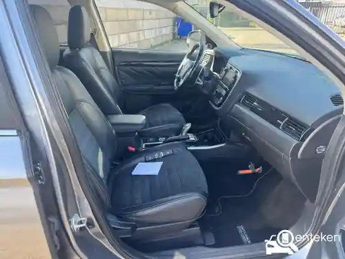 Mitsubishi Outlander 2.0 Plug-In Hybrid 2015