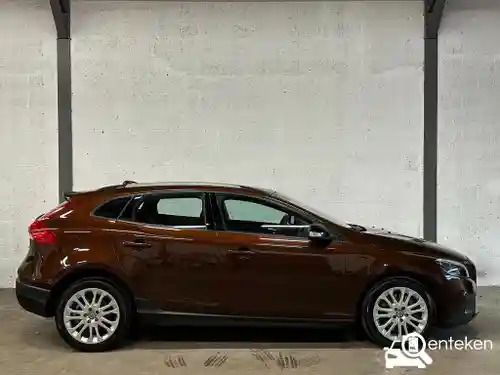 Volvo V40 Cross Country T3 2015