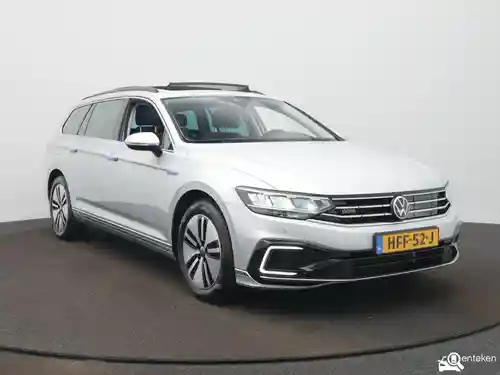 VW Passat Variant GTE 2021