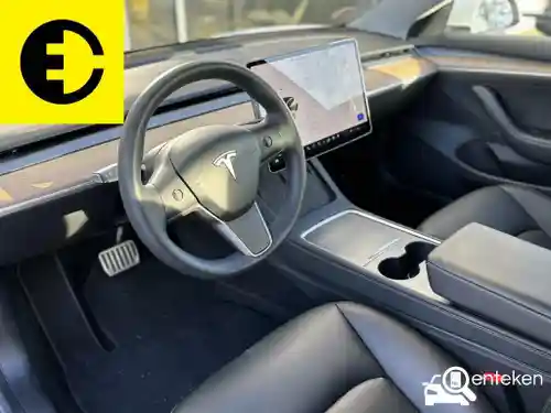 Tesla Model 3 Standard Range Plus 2021