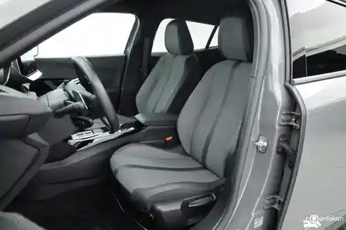 Peugeot 2008 1.2 PureTech 130 2024