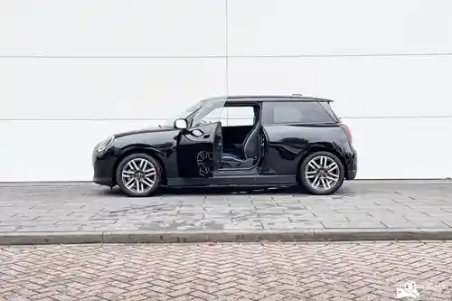 MINI Cooper E 2025