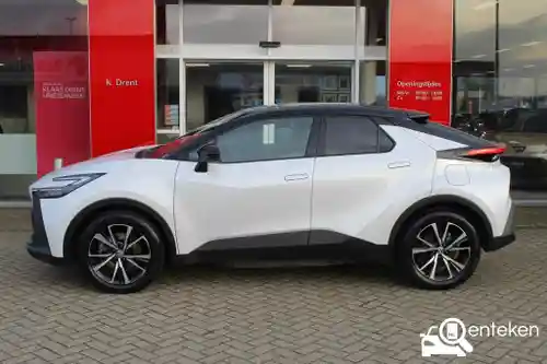 Toyota C-HR 2.0 Hybrid 2024