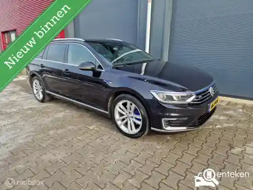 VW Passat Variant GTE 2015