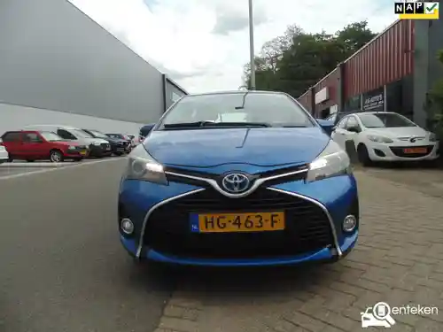 Toyota Yaris 1.5 Hybrid 2015