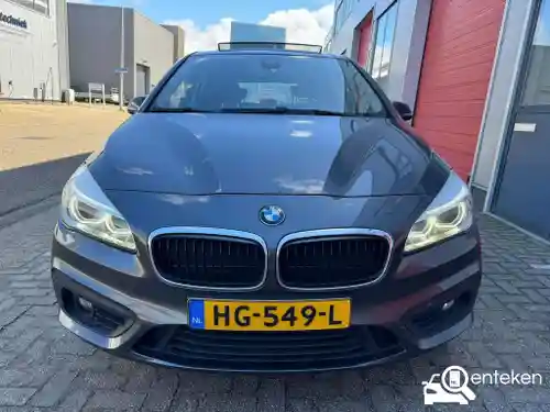 BMW 220i Active Tourer 2015
