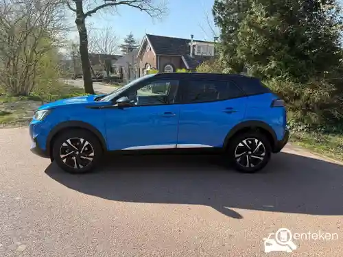 Peugeot 2008 1.2 PureTech 130 2021