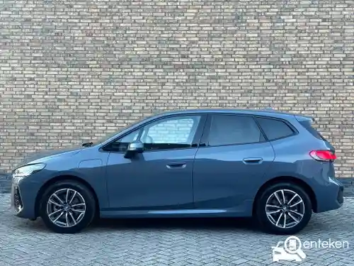 BMW 225e Active Tourer 2023