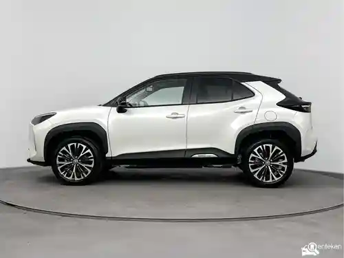 Toyota Yaris Cross 1.5 Hybrid 130 2025